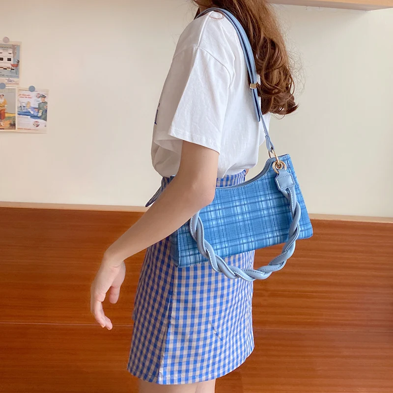 Sac à main épaule femme Niche Lattice Baguette, tissé, motif grenouille, sac messager, idéal pour un look tendance et pratique.