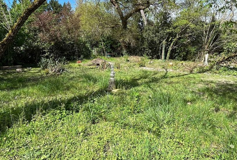  Vente Terrain à bâtir - 600m² à Saint-Médard-en-Jalles (33160) 