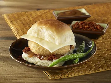 Goli Vada Pav No. 1 photo 