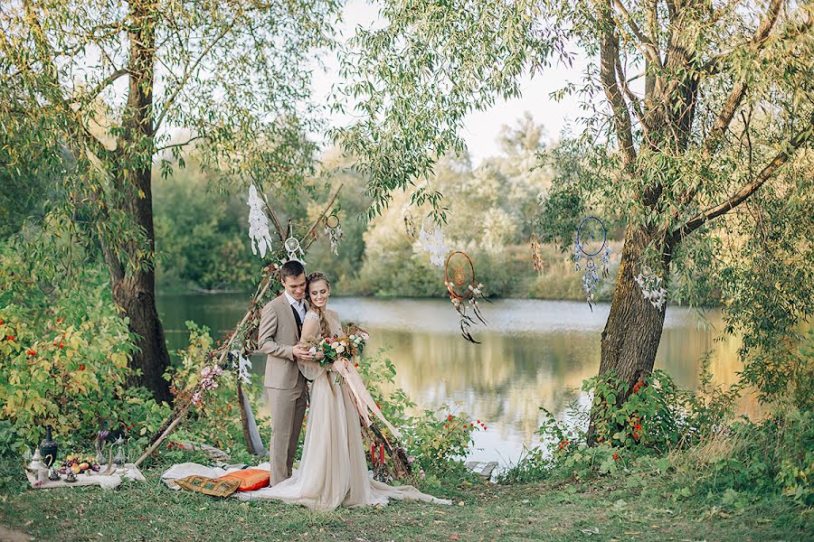 Fotógrafo de casamento Ekaterina Bondareva (agentbond021). Foto de 25 de setembro 2018