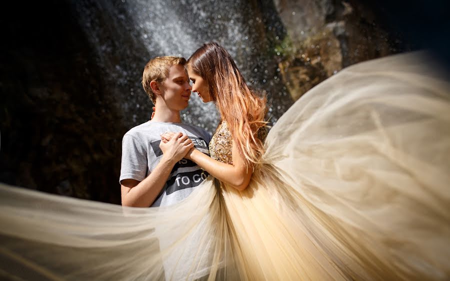 Fotógrafo de casamento Aleksandra Romanchenko (photo2012). Foto de 14 de novembro 2018