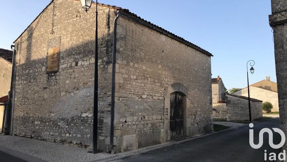 Vente maison 6 pièces 140 m² à Siecq (17490), 20 000 €