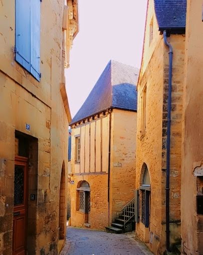 Vente appartement 3 pièces 57 m² à Sarlat-la-caneda (24200), 119 350 €