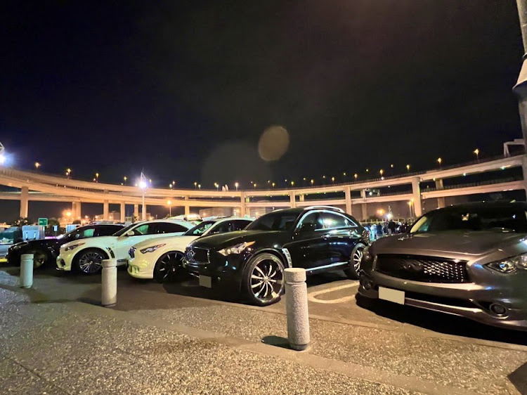 FXのINFINITI・QX70・FX50・NISSAN・FXに関するカスタム事例の投稿画像2枚目