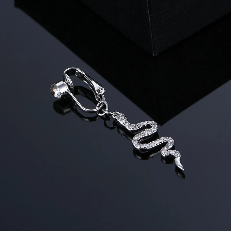 Bijou de nombril serpent non percé avec zircon. Élégant et facile à porter, ajoute une touche glamour sans perçage, confort et style assurés.