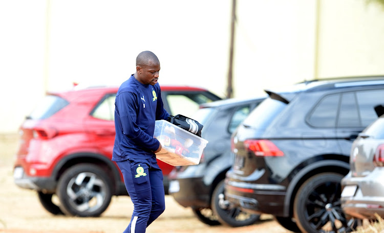 Hlompho Kekana leaves Mamelodi Sundowns' headquarters in Chloorkop on August 26 2021, the day it was announced he would not play for the club again.
