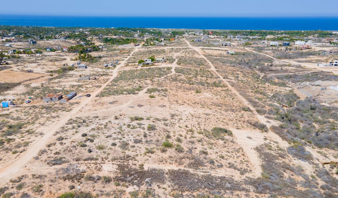 Land Todos Santos