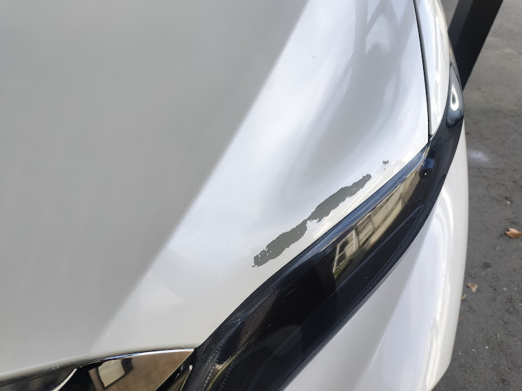 ハリアーの塗装剥がれたに関するカスタム事例の投稿画像1枚目