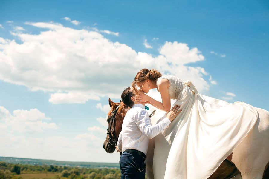 Hochzeitsfotograf Mariya Tikhomirova (tikhomirova). Foto vom 18. August 2016