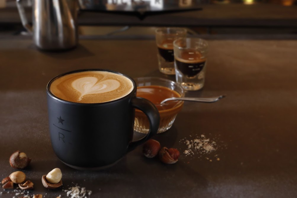 濃厚で芳香なヘーゼルナッツのラテが話題 スタバで堪能する最高峰のコーヒー体験 Trill トリル