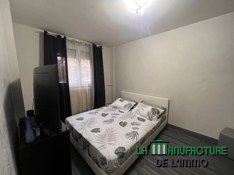 Vente appartement 2 pièces 50.75 m² à Saint-Etienne (42000), 54 900 €