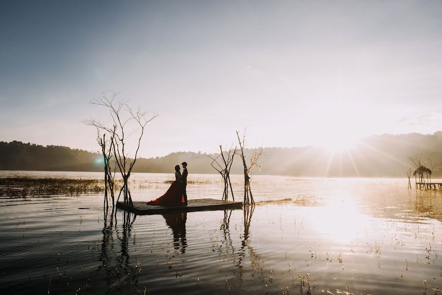 Fotógrafo de casamento Lie Xian De (liexiande). Foto de 8 de dezembro 2017