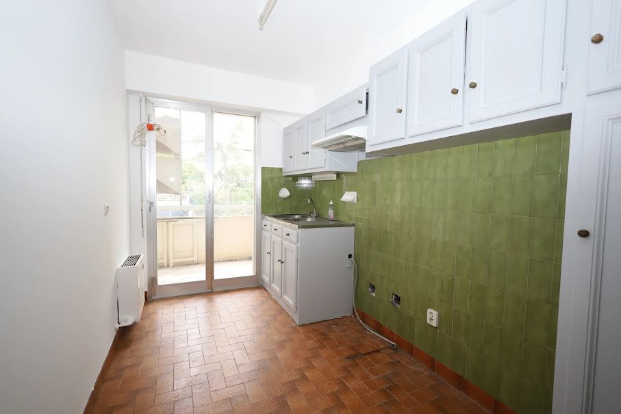 Vente appartement 2 pièces 55.57 m² à Cannes (06400), 280 000 €