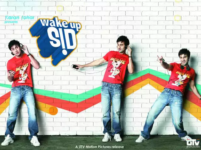 Wake Up Sid (2009) - Using costumes to show the transformation