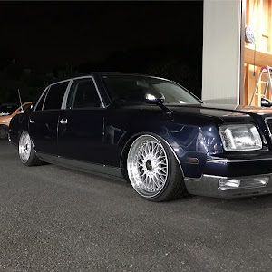 センチュリー GZG50