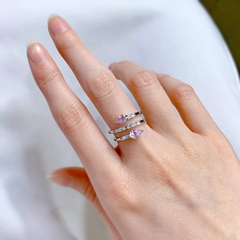 Damesring van 925 zilver, een modieus en veelzijdig accessoire, past bij elke outfit, perfect voor dagelijks gebruik en speciale gelegenheden.