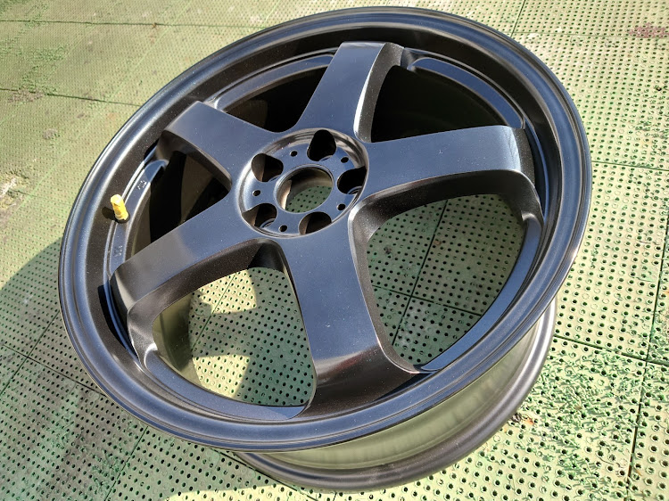 BRZの激安ホイール・ホイール塗装DIY・ファイナリストに関するカスタム事例の投稿画像4枚目