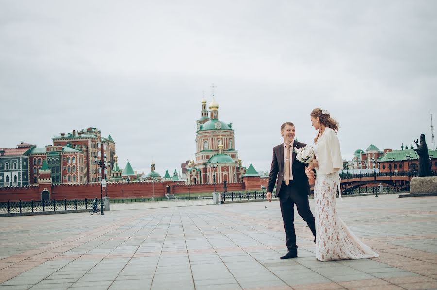 Bryllupsfotograf Irina Furaseva (furaseva90). Foto fra oktober 3 2016
