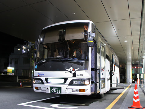 西鉄高速バス「桜島号」　4012　鹿児島中央駅前改札中