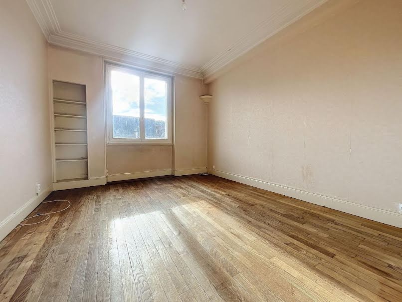 Vente appartement 3 pièces 63 m² à Montluçon (03100), 61 000 €