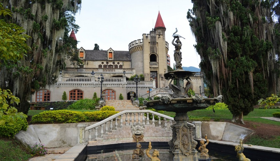 El Castillo y Jardines Medellin