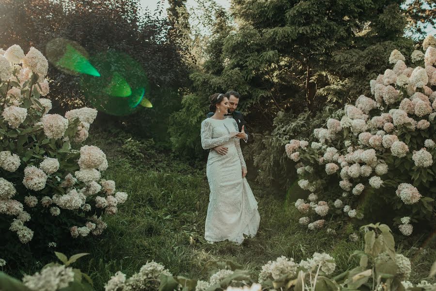 Wedding photographer Zuzanna Rożniecka (visazu). Photo of 28 December 2021