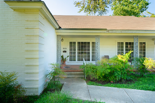 White facade with large windows - Prestige property for sale in San Antonio, 3 bedrooms