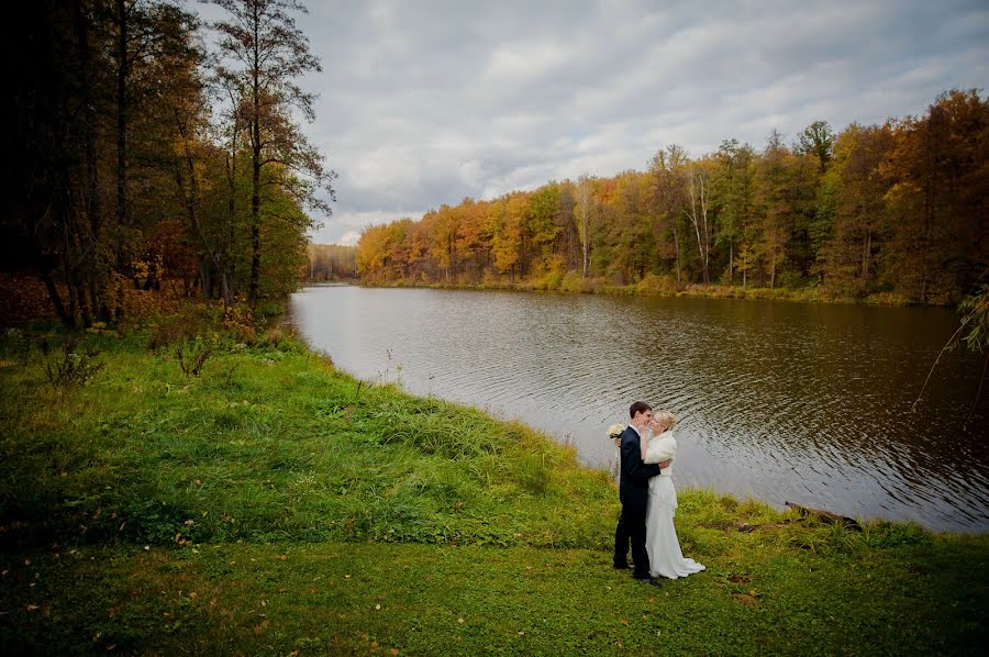 Fotógrafo de bodas Dmitriy Sapozhnikov (sapojnikov). Foto del 21 de febrero 2015