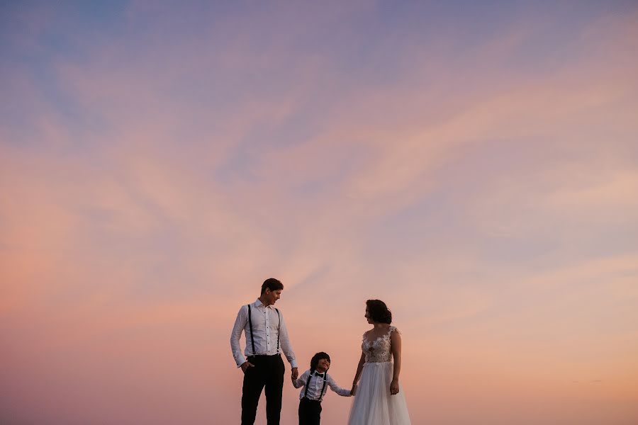 Wedding photographer Alex Krotkov (alexkrotkov). Photo of 26 September 2023