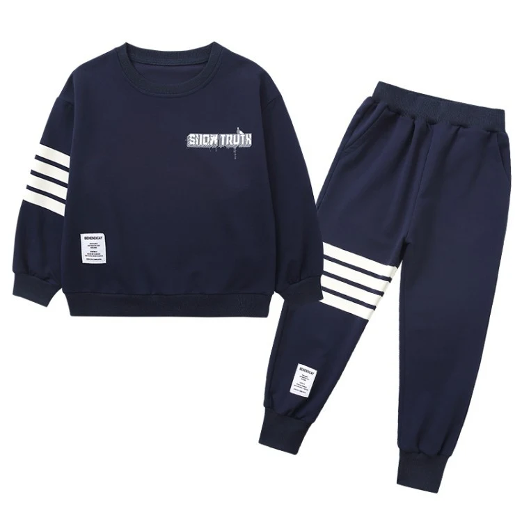 Costume Sport Garçon Deux Pièces Étiqueté Loisirs Confortable et Tendance Parfait pour les Activités Quotidiennes et les Sorties Décontractées
