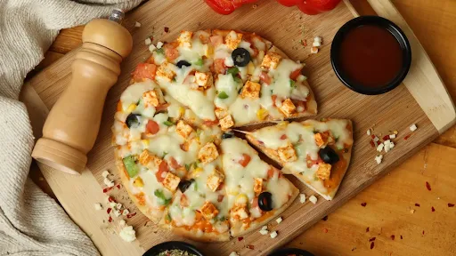 Paneer Tikka Pizza