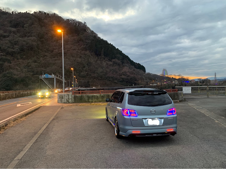 MPVの光り物にこだわる・LY3P MPV・神奈川ナオチャンズ・まだまだ現役MPVに関するカスタム事例の投稿画像2枚目