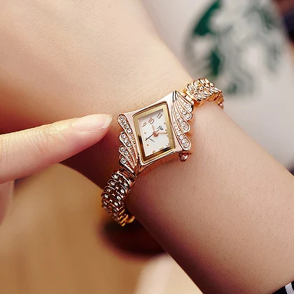 Mode horloge voor dames en heren. Stijlvol design, comfortabele armband, nauwkeurig uurwerk, waterdicht en geschikt voor elke gelegenheid.