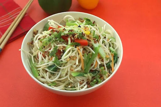 Veg Hakka Noodles