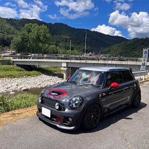 ミニ ハッチバック JCW