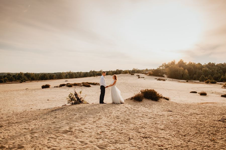 Fotografo di matrimoni Krzysia Kowerczuk (krfoto). Foto del 30 dicembre 2018