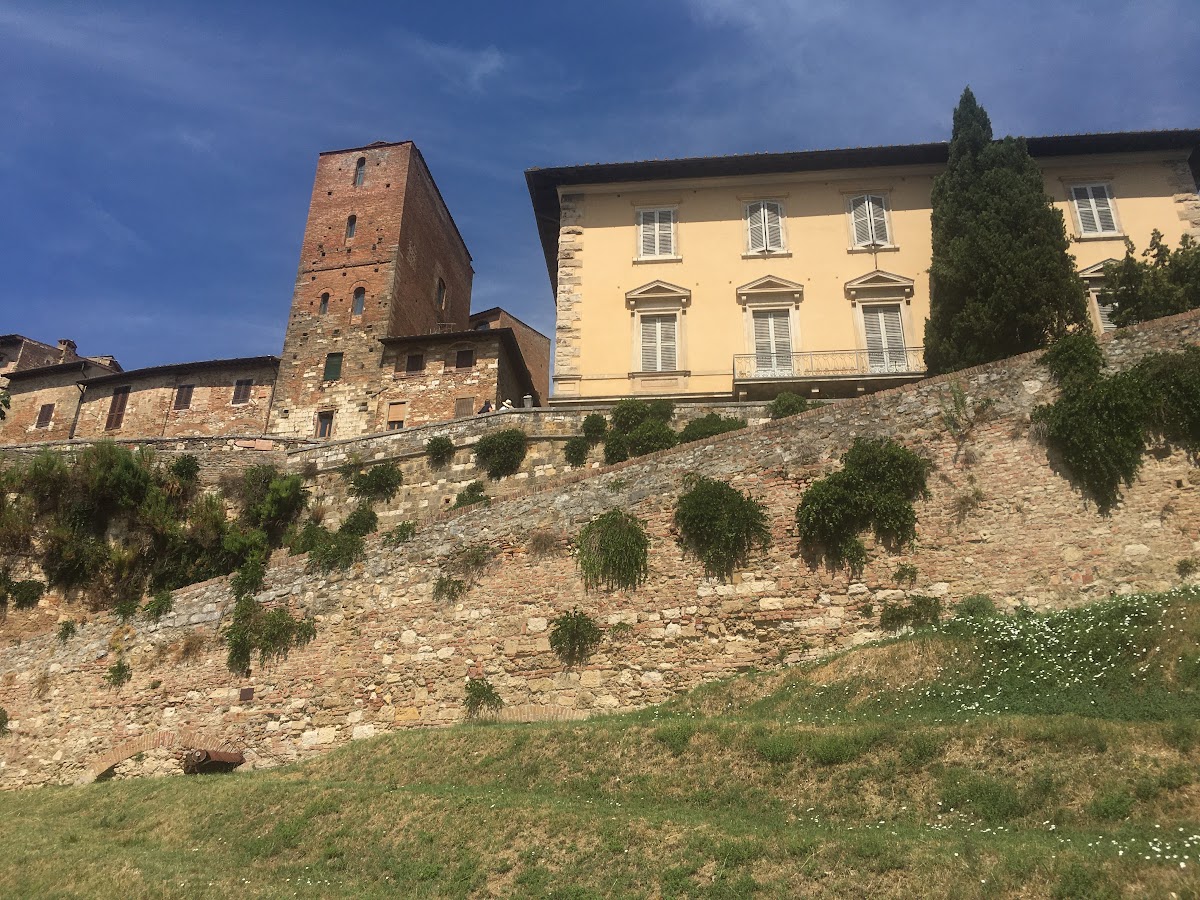 Il Baluardo, Torre di Arnolfo di Cambio e Palazzo Masson, Colle Val d'Elsa Alta