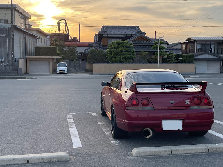 スカイライン GT-Rのツヤツヤボディー・通勤快速・普段乗り・紅い車・3倍速くはないに関するカスタム事例の投稿画像1枚目