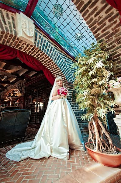 婚礼摄影师Oksana Benyaminova（anasko）。2013 1月7日的照片