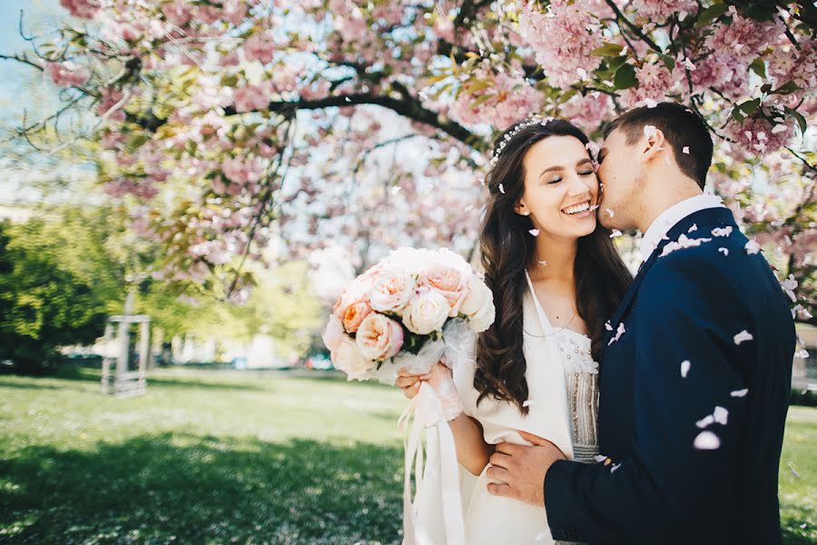 Fotografo di matrimoni Nika German (nikagerman). Foto del 27 aprile 2017