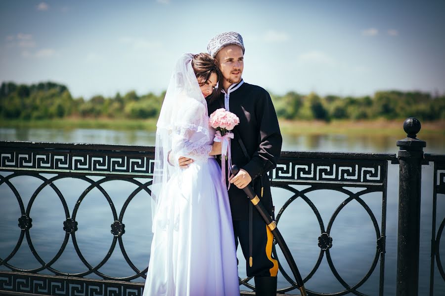 Wedding photographer Lyubov Ilyukhina (astinfinity). Photo of 1 October 2016