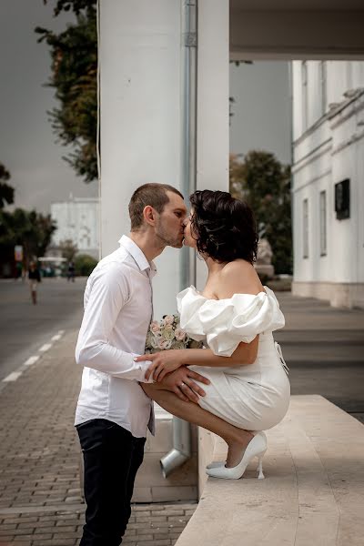 Fotógrafo de casamento Yuliya Nikitina (juliyaniki). Foto de 18 de setembro 2023