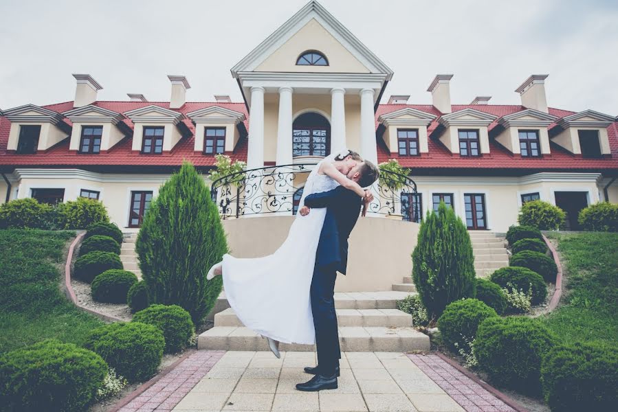 Wedding photographer Pawel Klodowski (klodowskip). Photo of 11 March 2020