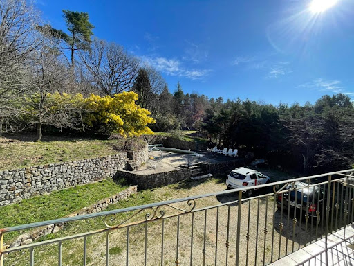 House with pool and terrace 3