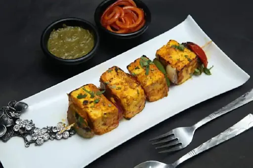 Garlic Paneer Tikka