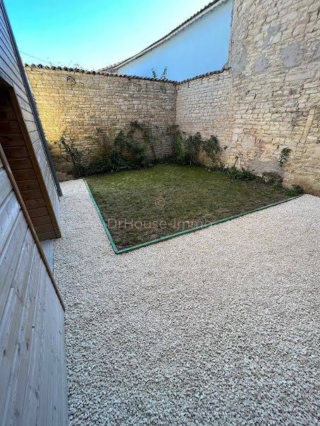 Vente maison 6 pièces 117 m² à Prahecq (79230), 139 900 €