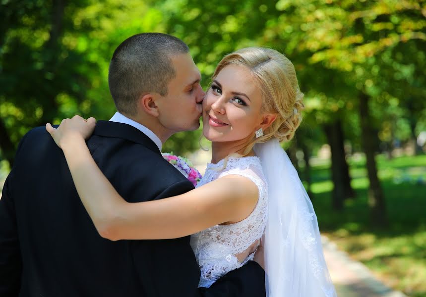 Wedding photographer Elena Kravchenko (kravfoto). Photo of 28 September 2015