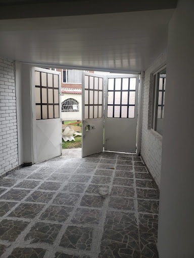 Casa En Venta - La Almeria, Bogota