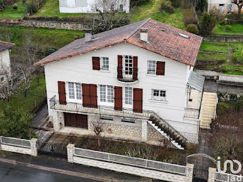 maison à La Rochefoucauld (16)