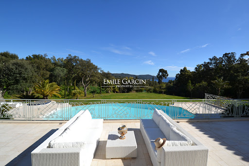 Villa avec piscine 1